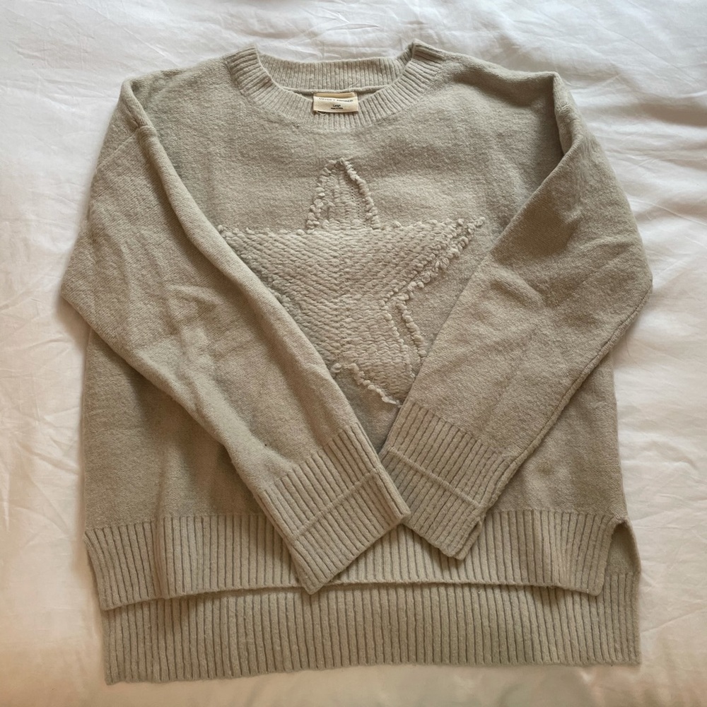 Boutique star sweater - nice thicker material!